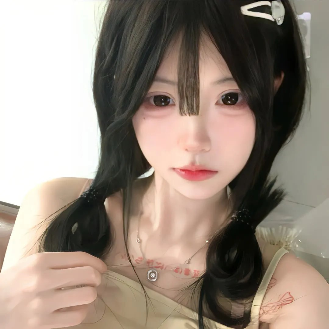 小孩好黑
